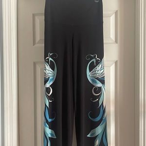 EVA VARRO BLACK WIDE LEG PANTS WITH  BEAUTIFUL BLUE PEACOCKS ON LEGS NWOT SZ M